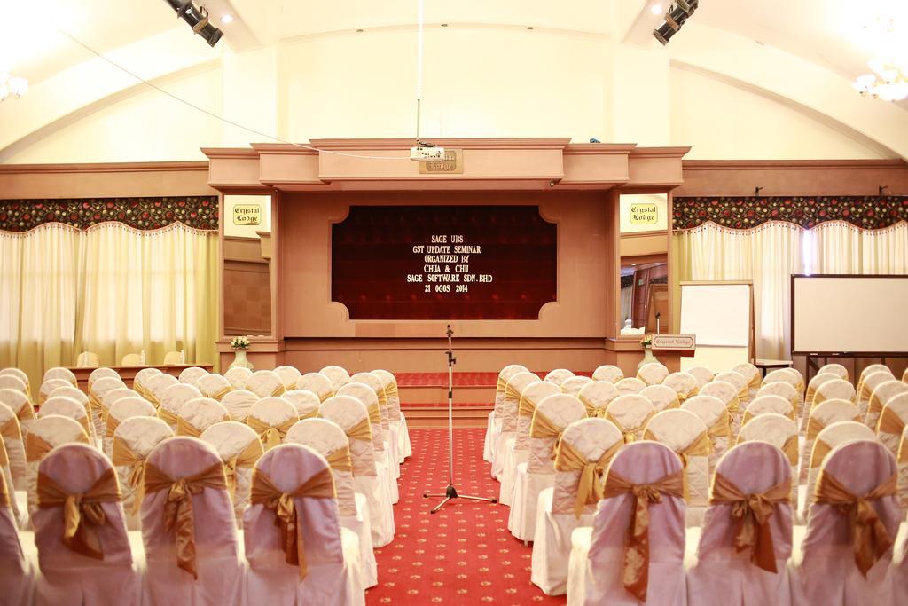 Crystal Lodge Kota Bharu Bagian luar foto