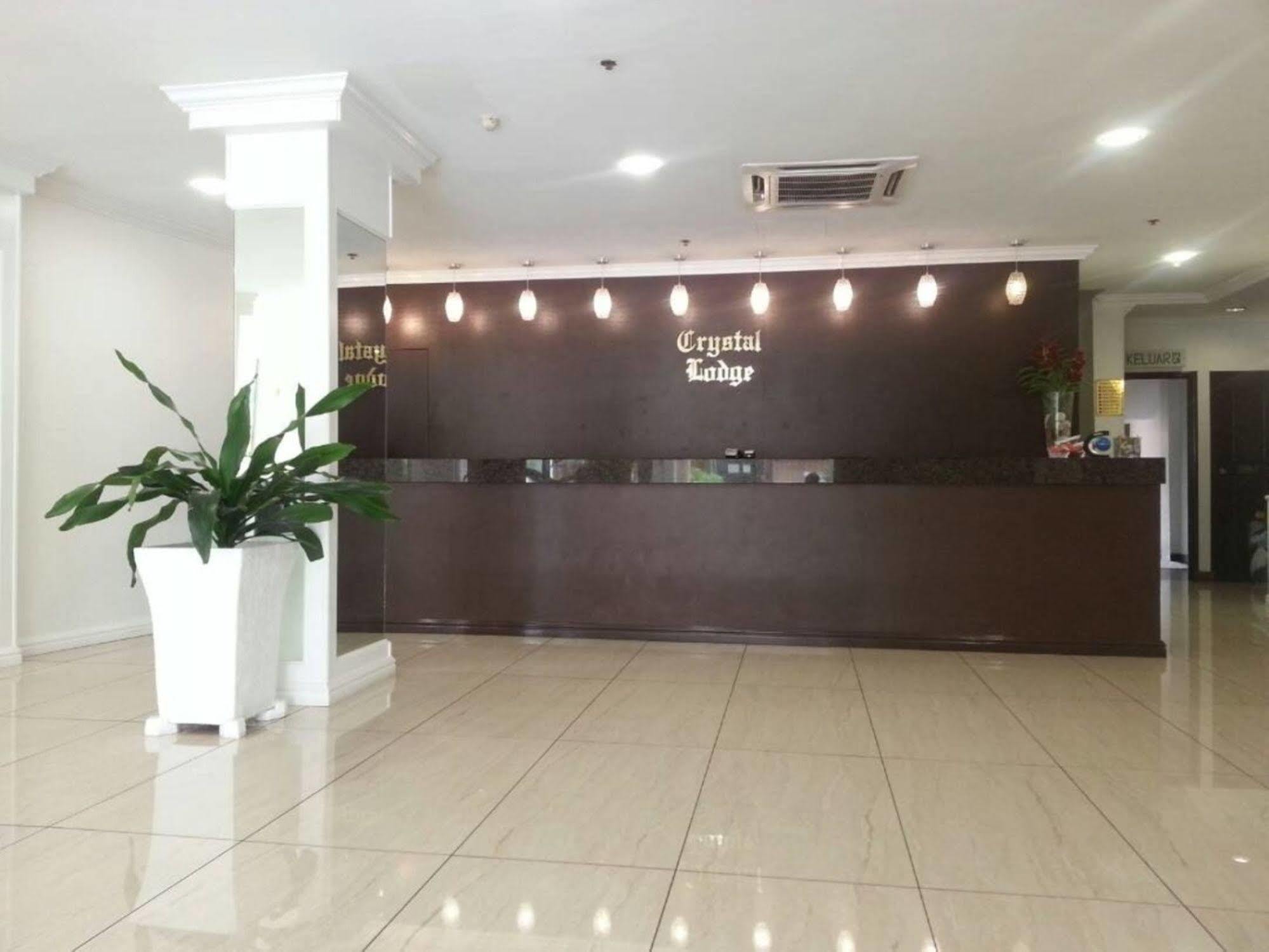 Crystal Lodge Kota Bharu Bagian luar foto